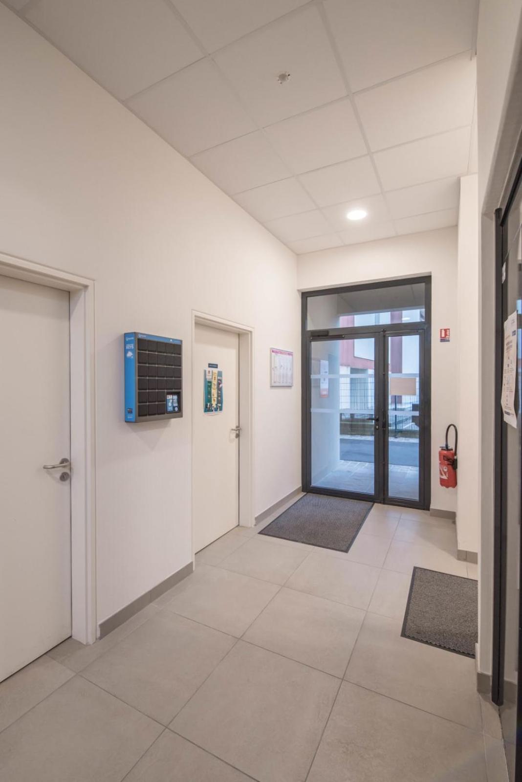 Pierrick - Studio Wifi Et Gare Apartment Le Mans Ngoại thất bức ảnh